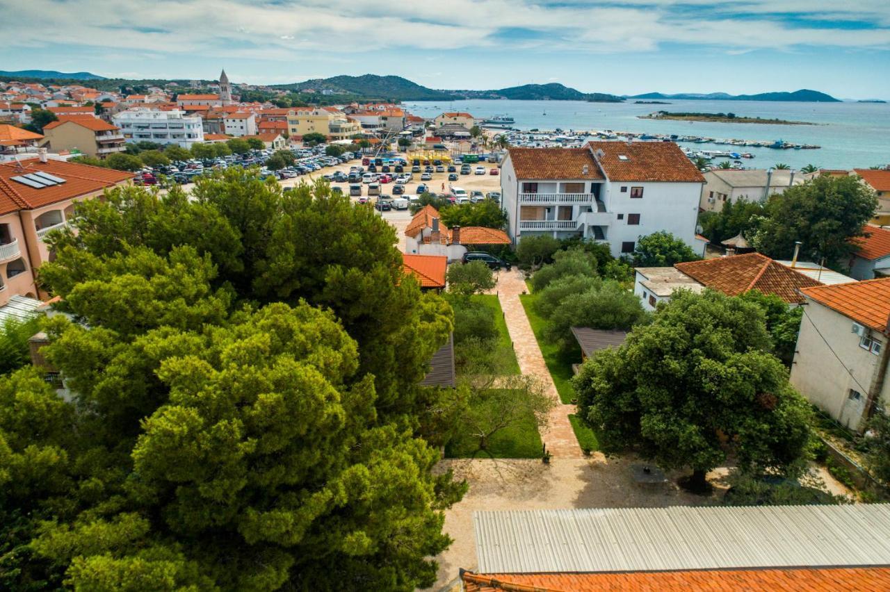 Apartmani Mara Pakoštane Zewnętrze zdjęcie