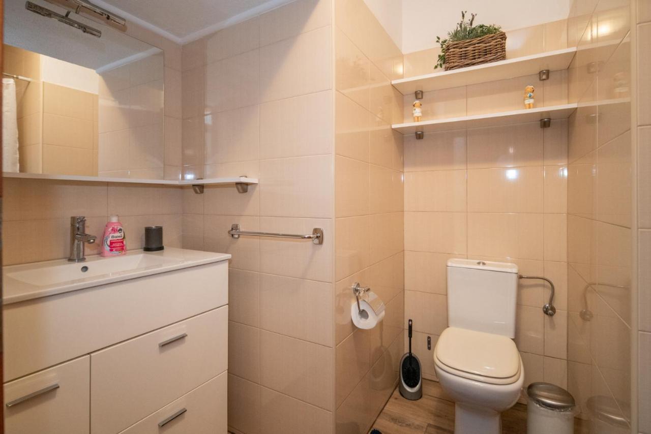 Apartmani Mara Pakoštane Zewnętrze zdjęcie