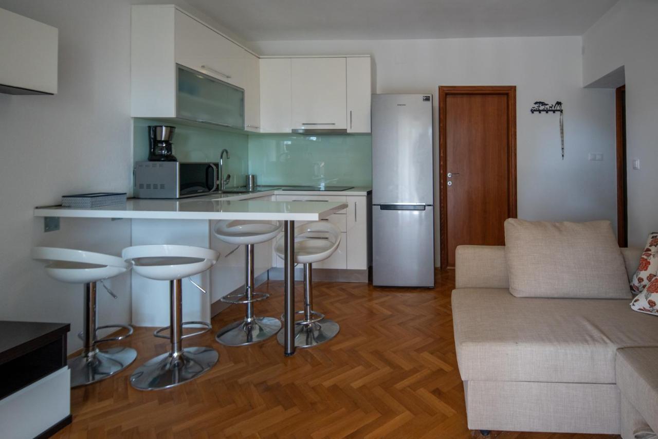 Apartmani Mara Pakoštane Zewnętrze zdjęcie