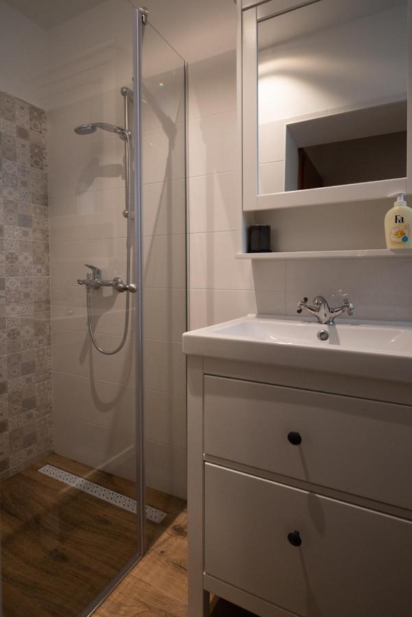 Apartmani Mara Pakoštane Zewnętrze zdjęcie