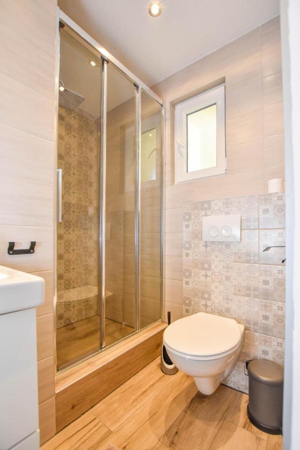 Apartmani Mara Pakoštane Zewnętrze zdjęcie